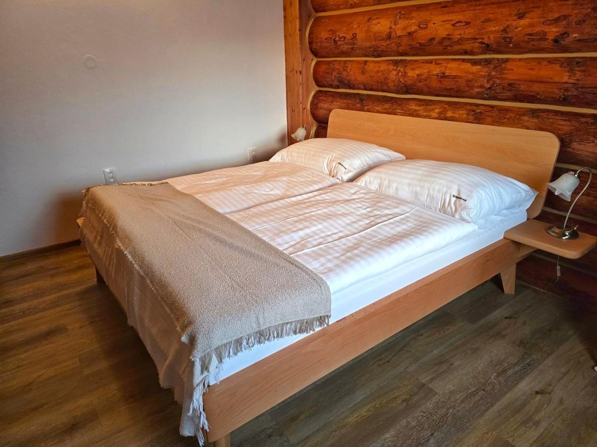 Sport-Hotel Sibenicni Vrch Mnichovice Екстер'єр фото