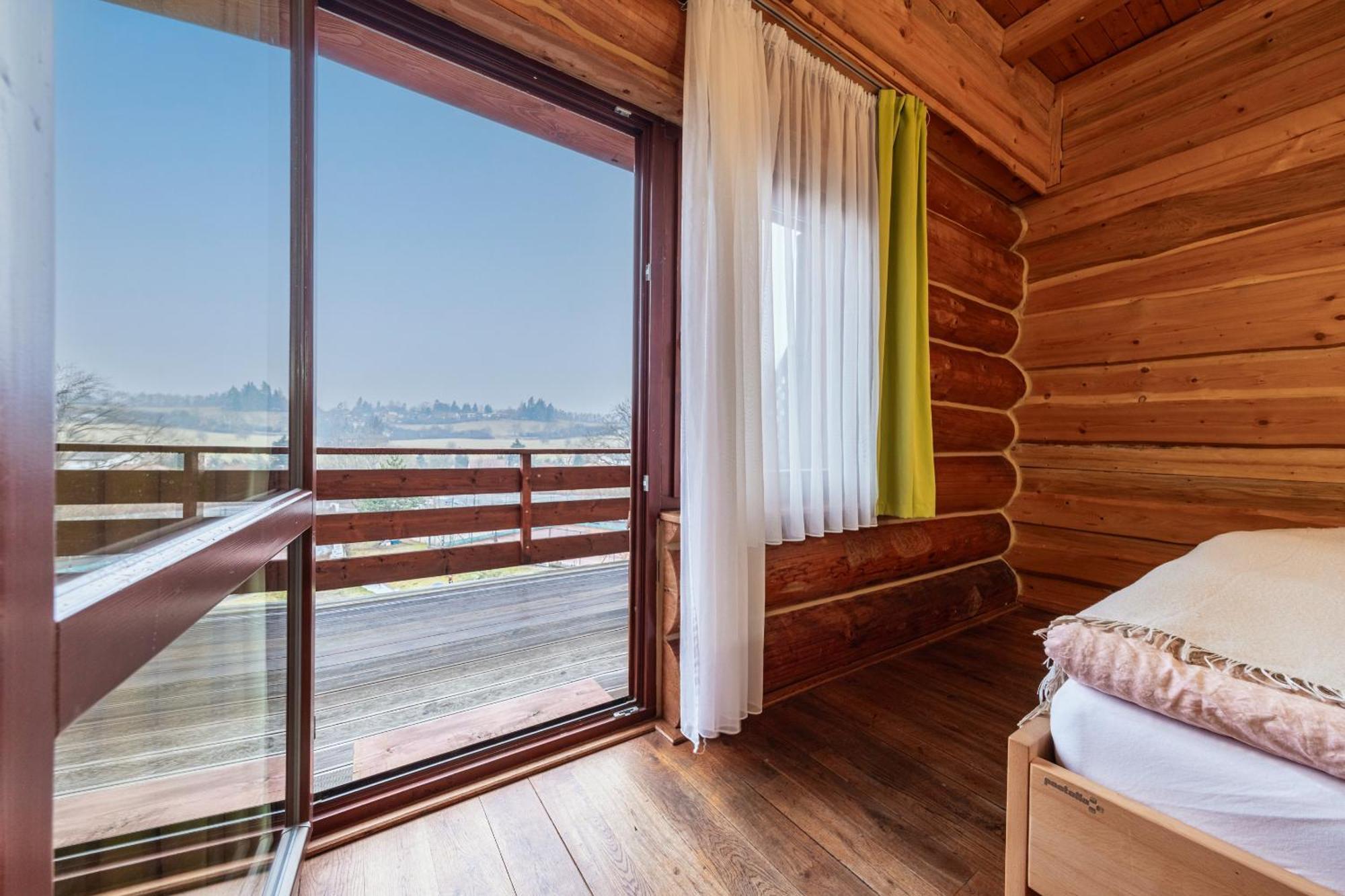 Sport-Hotel Sibenicni Vrch Mnichovice Екстер'єр фото