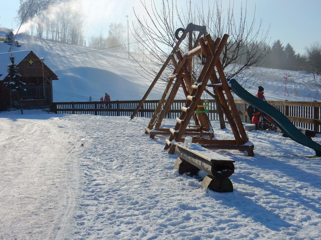 Sport-Hotel Sibenicni Vrch Mnichovice Екстер'єр фото