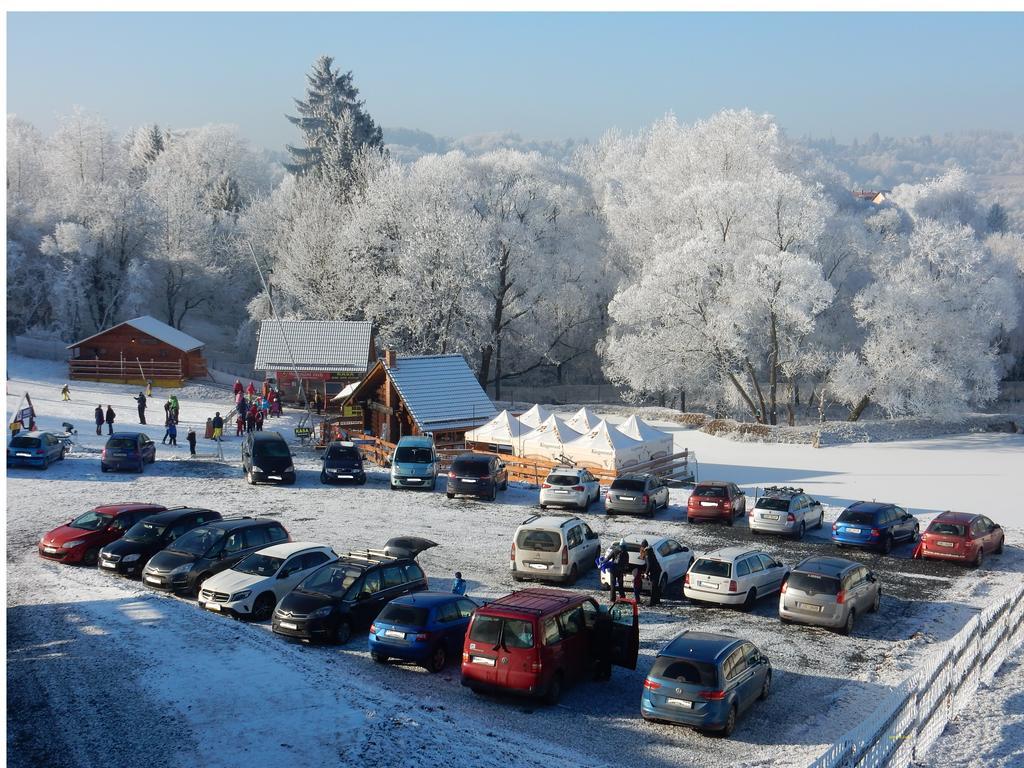 Sport-Hotel Sibenicni Vrch Mnichovice Екстер'єр фото