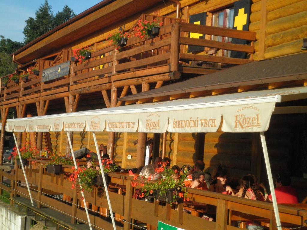Sport-Hotel Sibenicni Vrch Mnichovice Екстер'єр фото