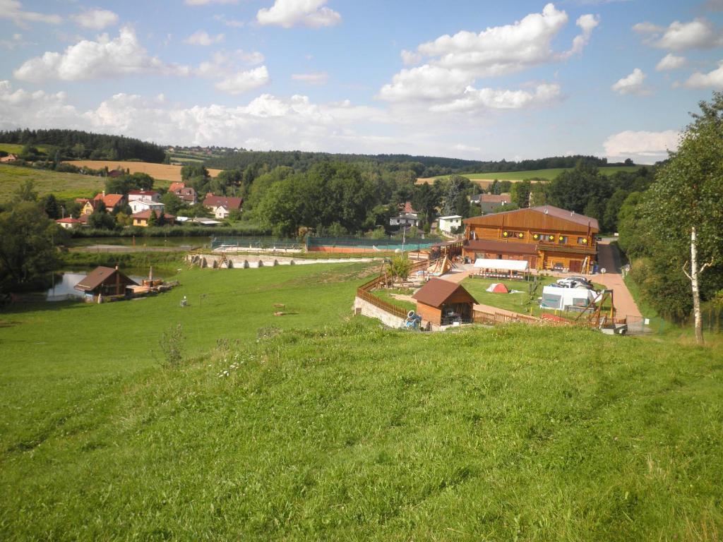 Sport-Hotel Sibenicni Vrch Mnichovice Екстер'єр фото