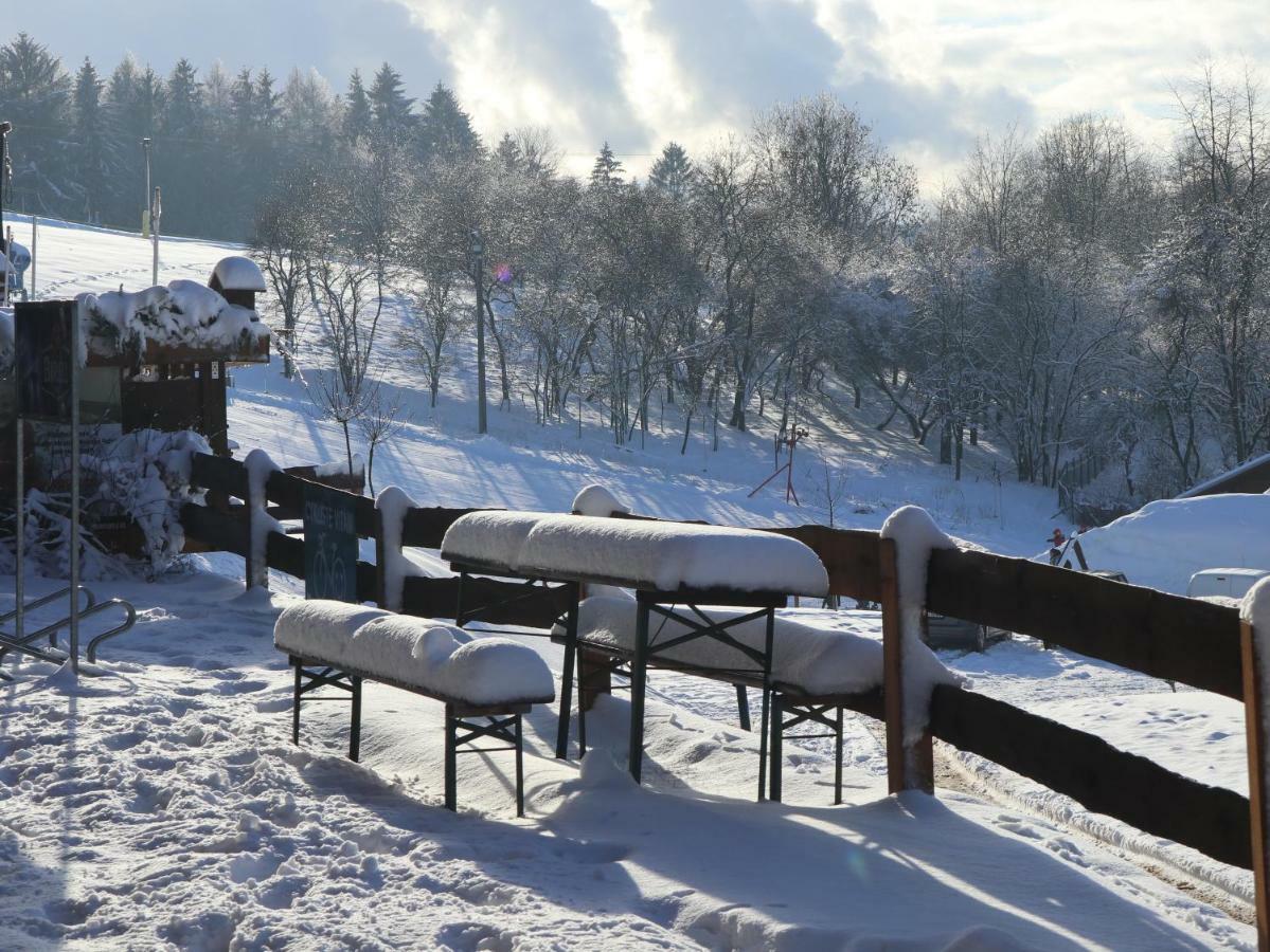 Sport-Hotel Sibenicni Vrch Mnichovice Екстер'єр фото