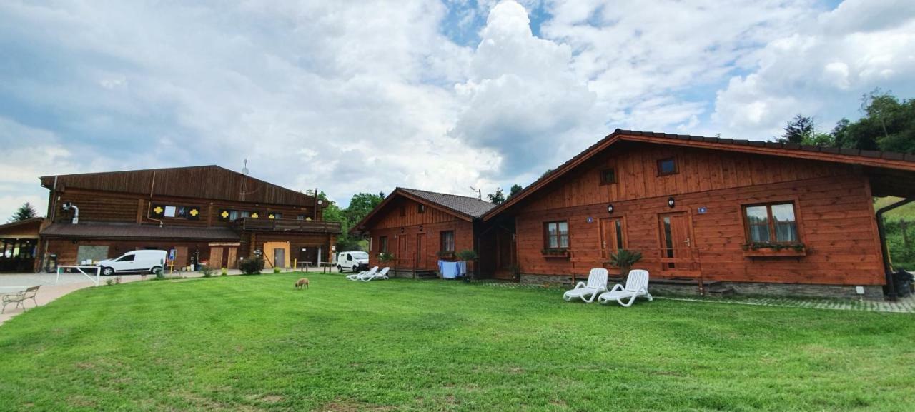 Sport-Hotel Sibenicni Vrch Mnichovice Екстер'єр фото